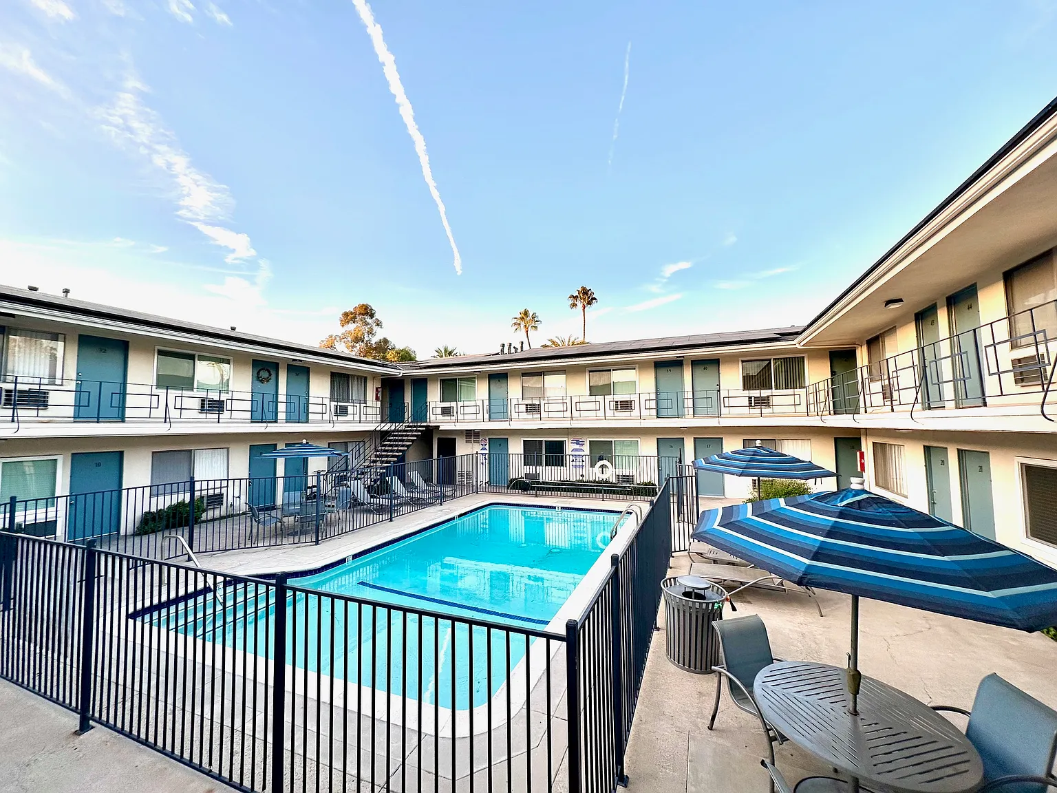 Kingston Apartments — Photo 4