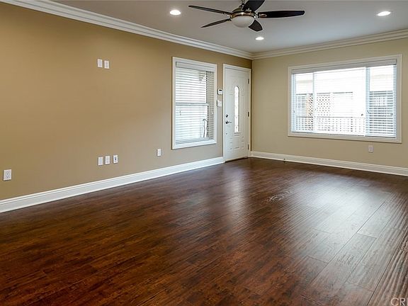 4th image of 7520 Fountain Ave #1/2