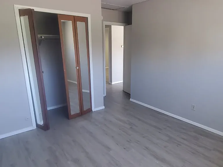 543 New Fourth St #2 — Photo 9