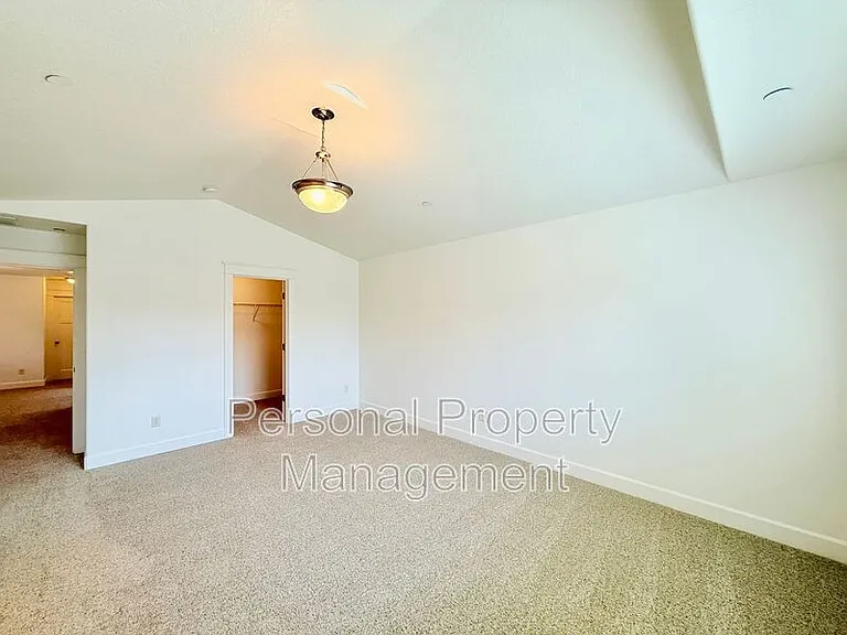3326 NW 47th Dr — Photo 22