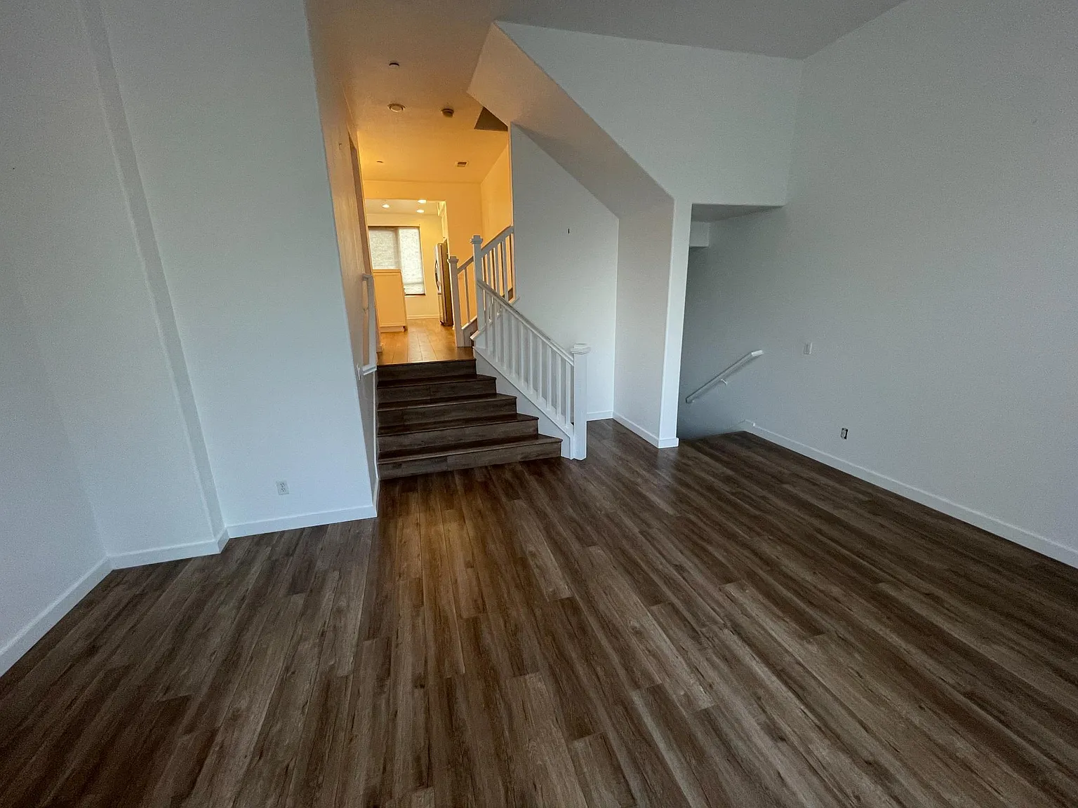 2 bed, 1410 sqft, $3,400 — Photo 4