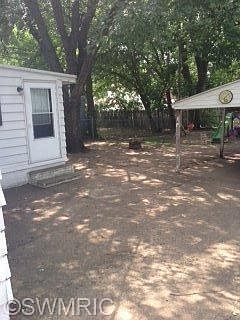 3rd image of 3633 Francis Ave SE