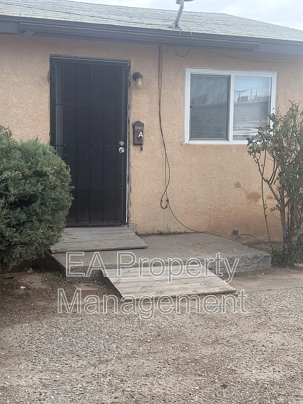 1 bed, 1.0 bath, 650 sqft, $895 — Photo 1