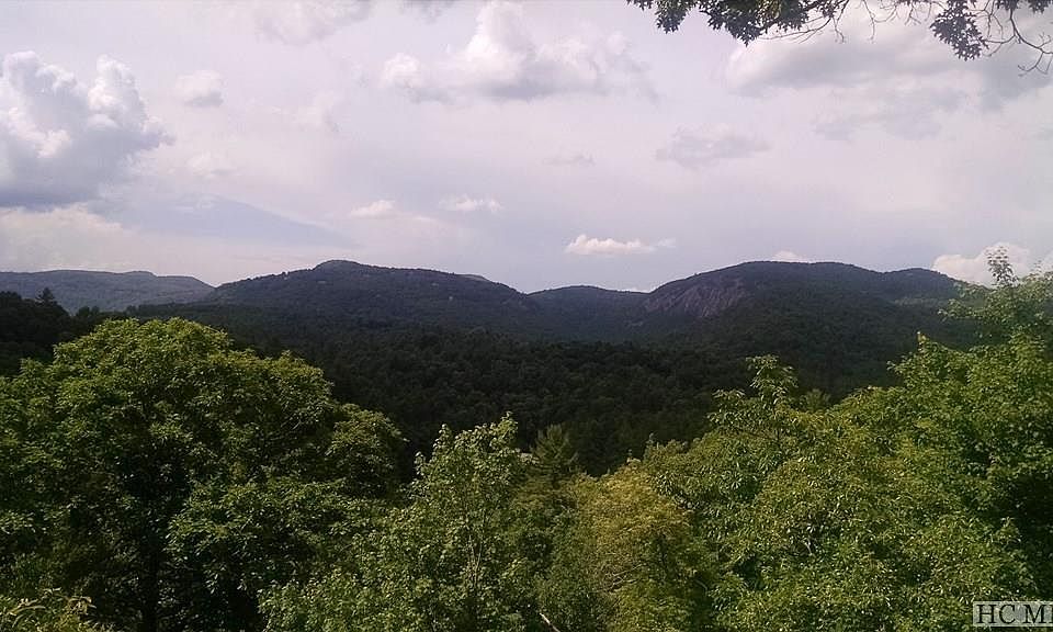 2nd image of 132 Deer Run Rd