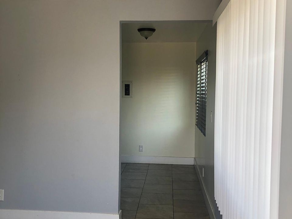 1st image of 543 W 99th St
