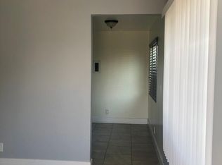543 W 99th St, Los Angeles, CA 90044