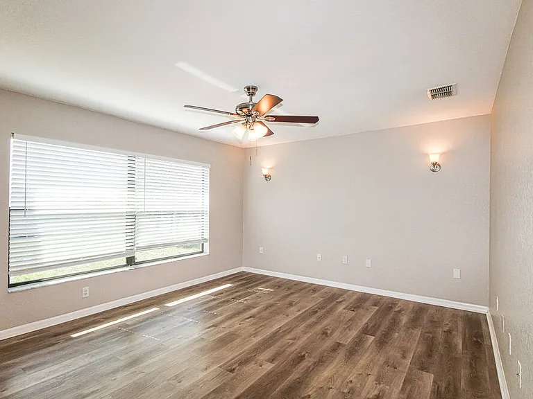 13114 Scottville St — Photo 11