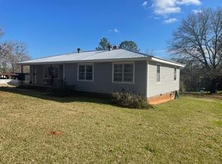 371 Eaves Rd, Whitmire, SC 29178