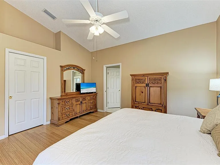4936 Linsey Ct — Photo 20