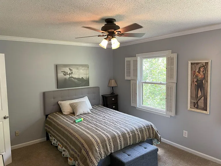 1655 Ashwood Ln — Photo 8