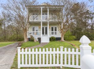 1618 Cypress Ln, Gulfport, MS 39507