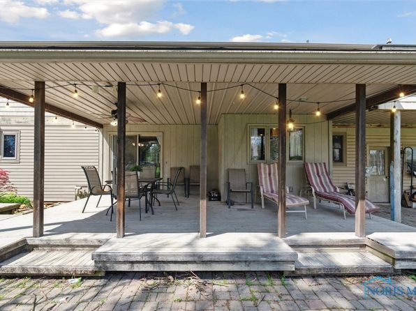 508 E Holmes St, Deshler, OH 43516