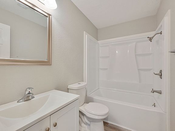4th image of 1003 Summer Court Cir #1003