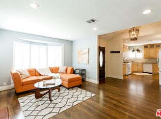 15135 Camarillo St, Sherman Oaks, CA 91403