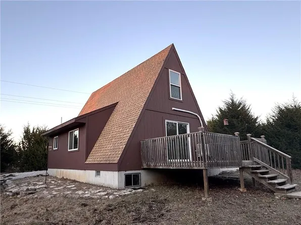 62 Maple Dr, Linn Valley, KS 66040