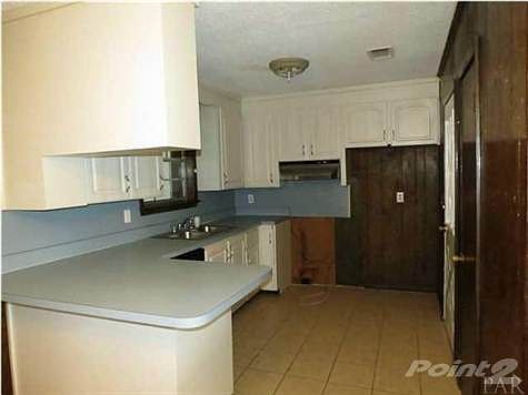 4th image of 606 N 80th Ave