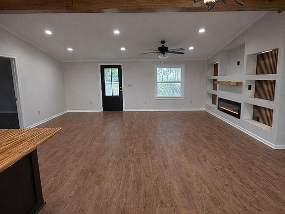 2nd image of 5018 Rutten Rill Rd