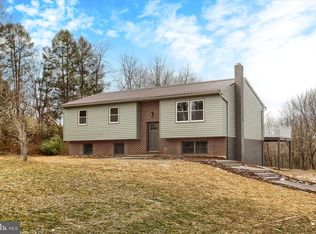 606 S Crawford Rd, Hummelstown, PA 17036