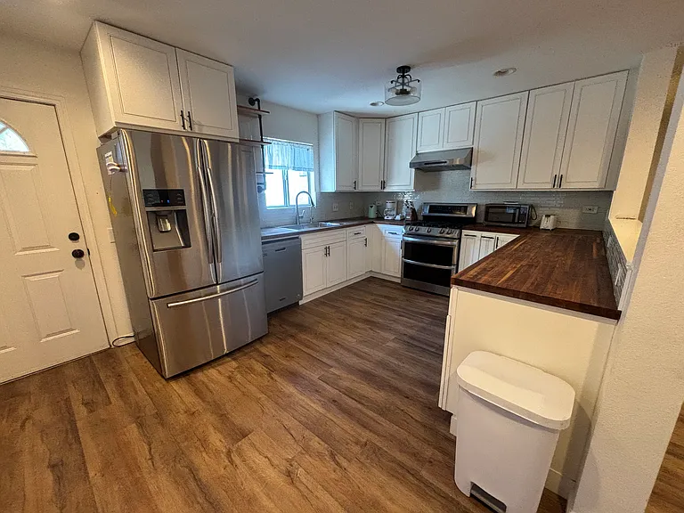 306 E Cummings Ln — Photo 6