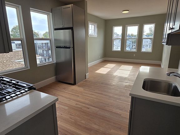 2nd image of 89 Mora St APT 3