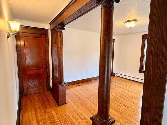 2nd image of 121 Railroad St #C