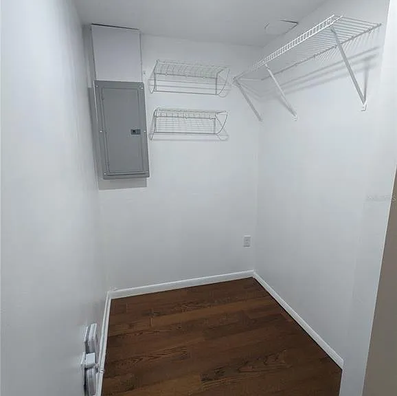 1521 Normandy Way — Photo 22