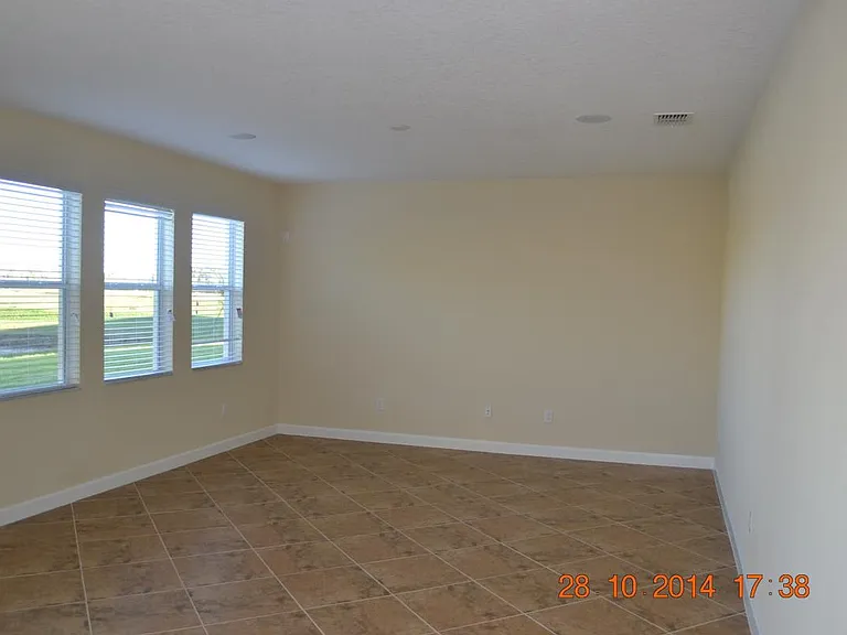 19347 Paddock View Dr — Photo 5