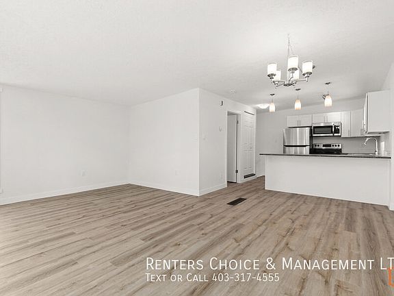 3rd image of 2805 Dunmore Rd SE #2