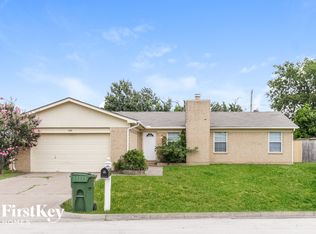 505 S Waxahachie St, Mansfield, TX 76063