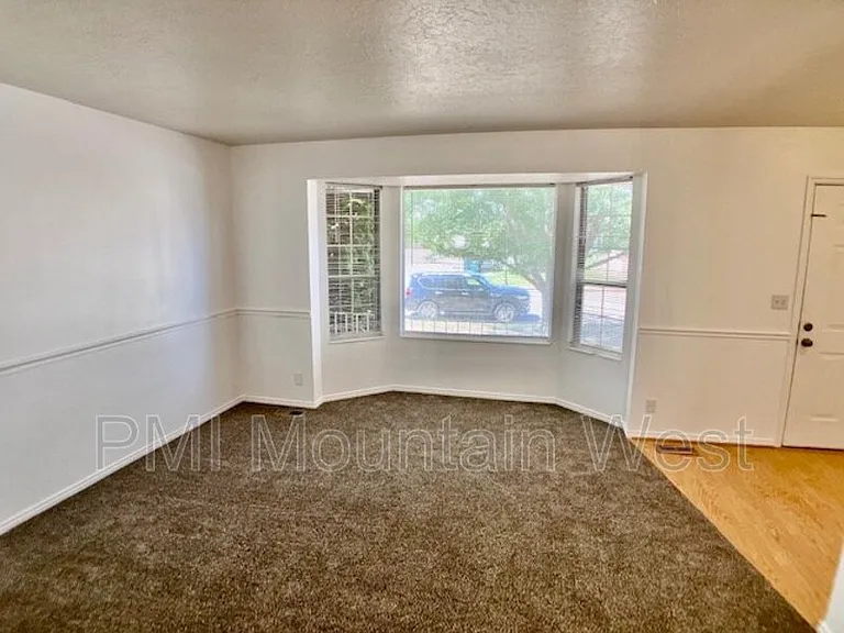 2186 N 1965 E — Photo 5