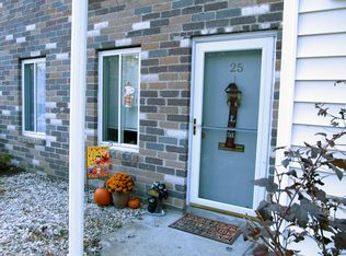 25 Juniper Ct, Coram, NY 11727