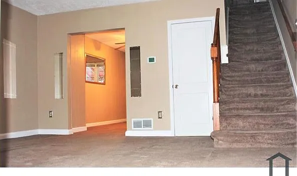2235 Vailthorn Rd — Photo 4