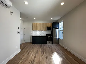 46-48 Van Reipen Avenue, #2B