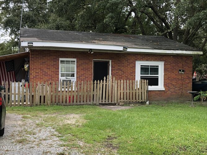 2nd image of 3910 Snook Ave