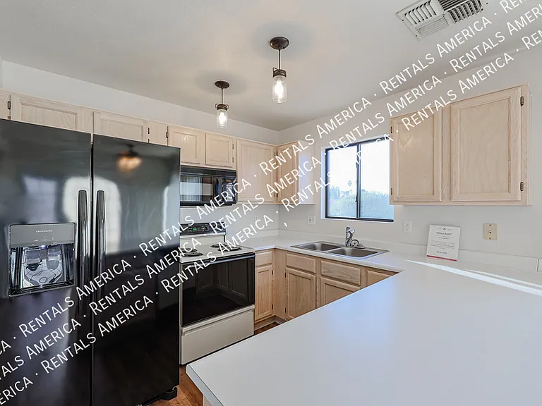 1902 N Barkley #7 — Photo 11