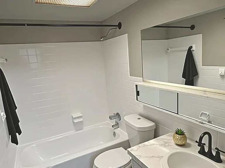 Move In Free at Cielo at University - No Admin Fee + One Month Free! — Photo 6