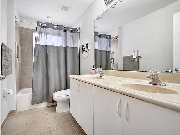 3rd image of 8876 Sandy Crest Ln #8876
