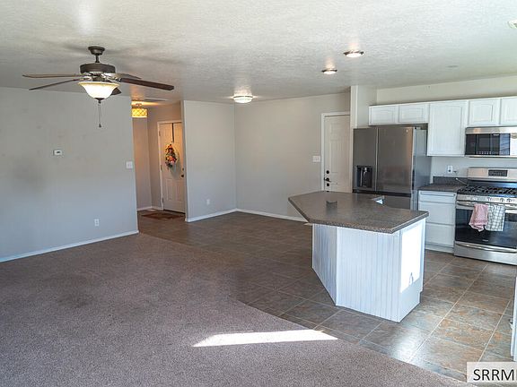 5th image of 27 N White Pine Ln