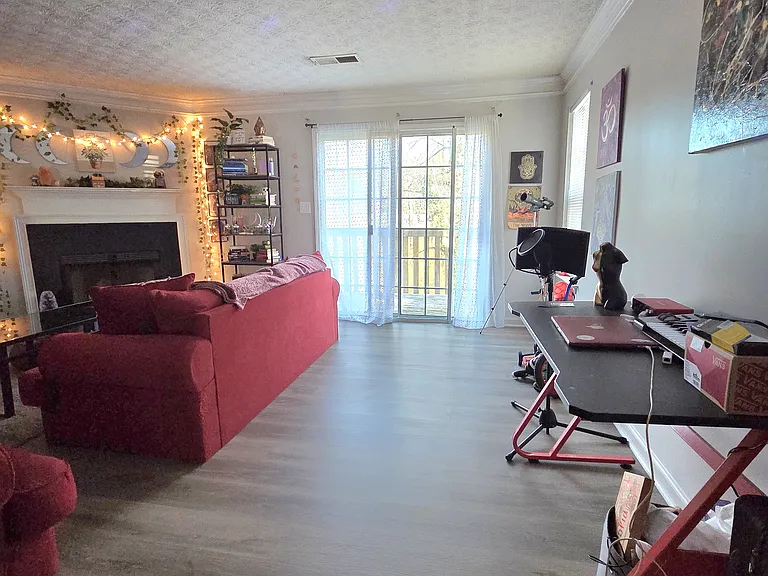 6492 Charter Way — Photo 9