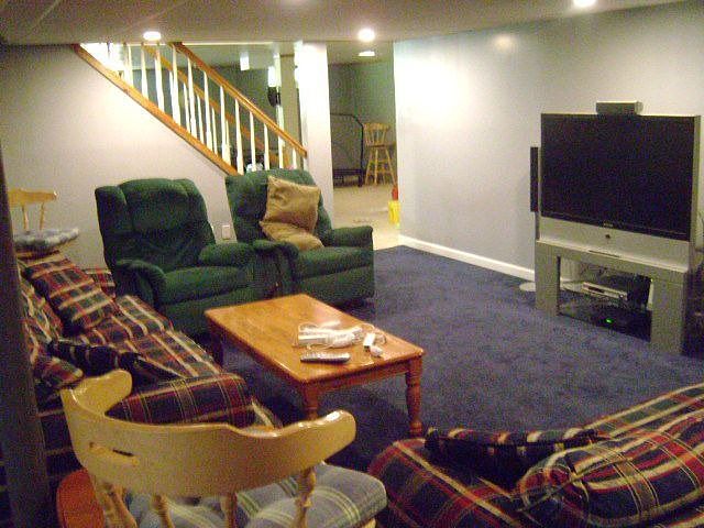 3/4  finished basement 1200 sqft