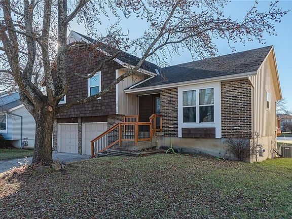 4th image of 10726 Stark Ave