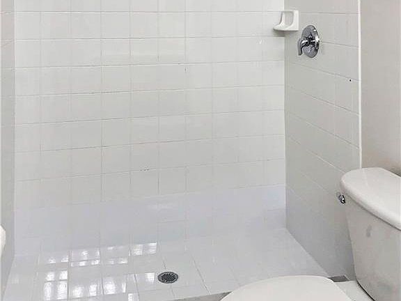 4th image of 4136 Bellasol Cir APT 1522