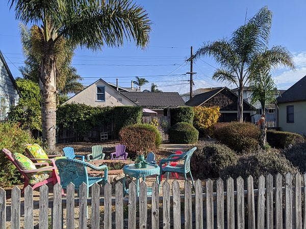 2nd image of 329 Windward Ave