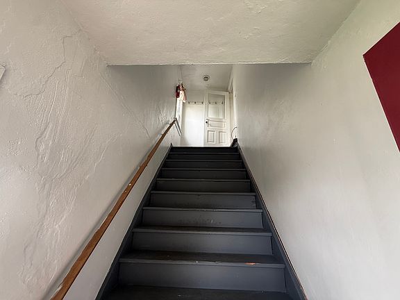 2nd image of 1426 W Michigan Ave APT 3