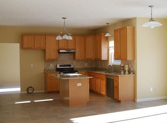 5th image of 6261 Saddletree Dr