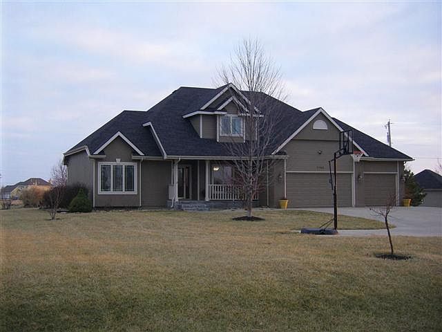 2nd image of 7745 SW 17th Ter