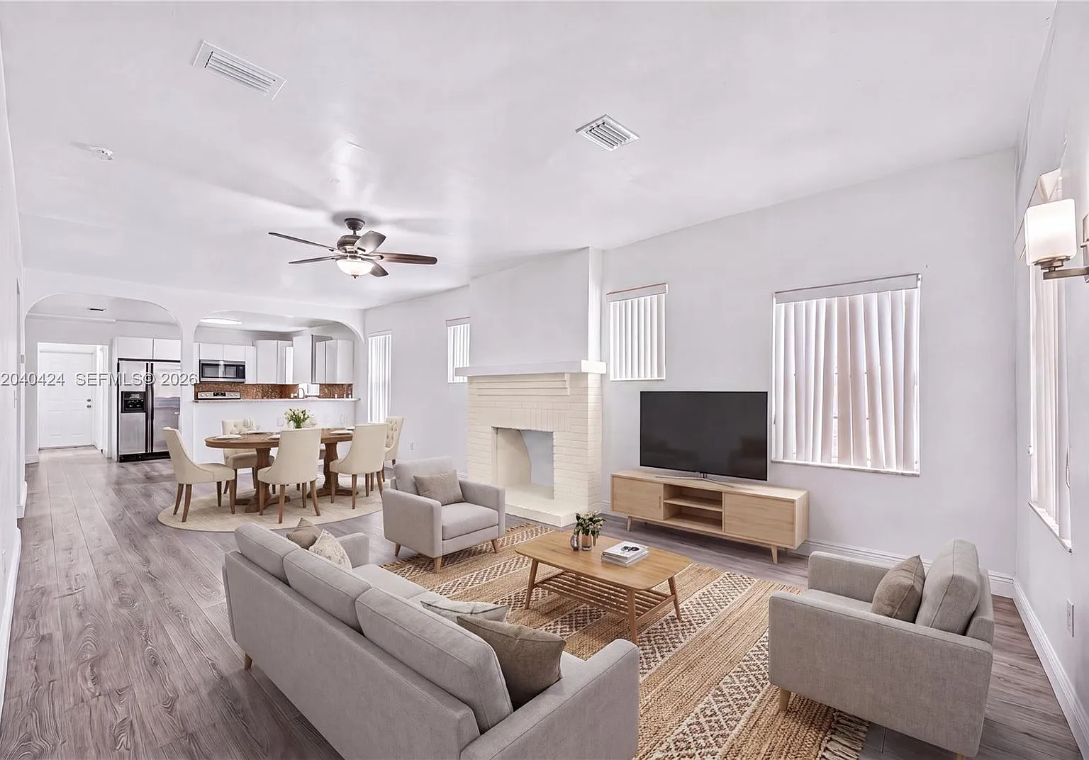 4 bed, 1398 sqft, $3,700 — Photo 3