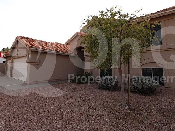 2nd image of 1450 S Villas Ct