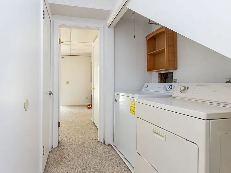 1124 Mountain View Dr — Photo 23