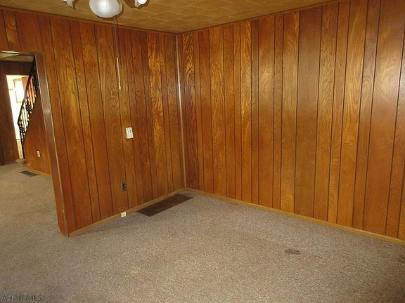3rd image of 1024 Locust St